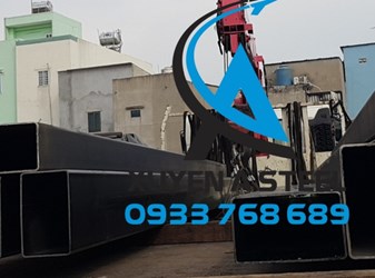 THÉP HỘP 200X300X4MM/LY/LI MÁC SS400/Q235B